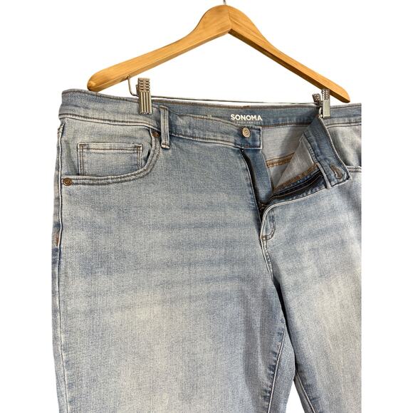 Sonoma Jeans Womens 18 Light Wash Goods For Life Girlfriend Jeans Stretch Denim - Picture 3 of 11